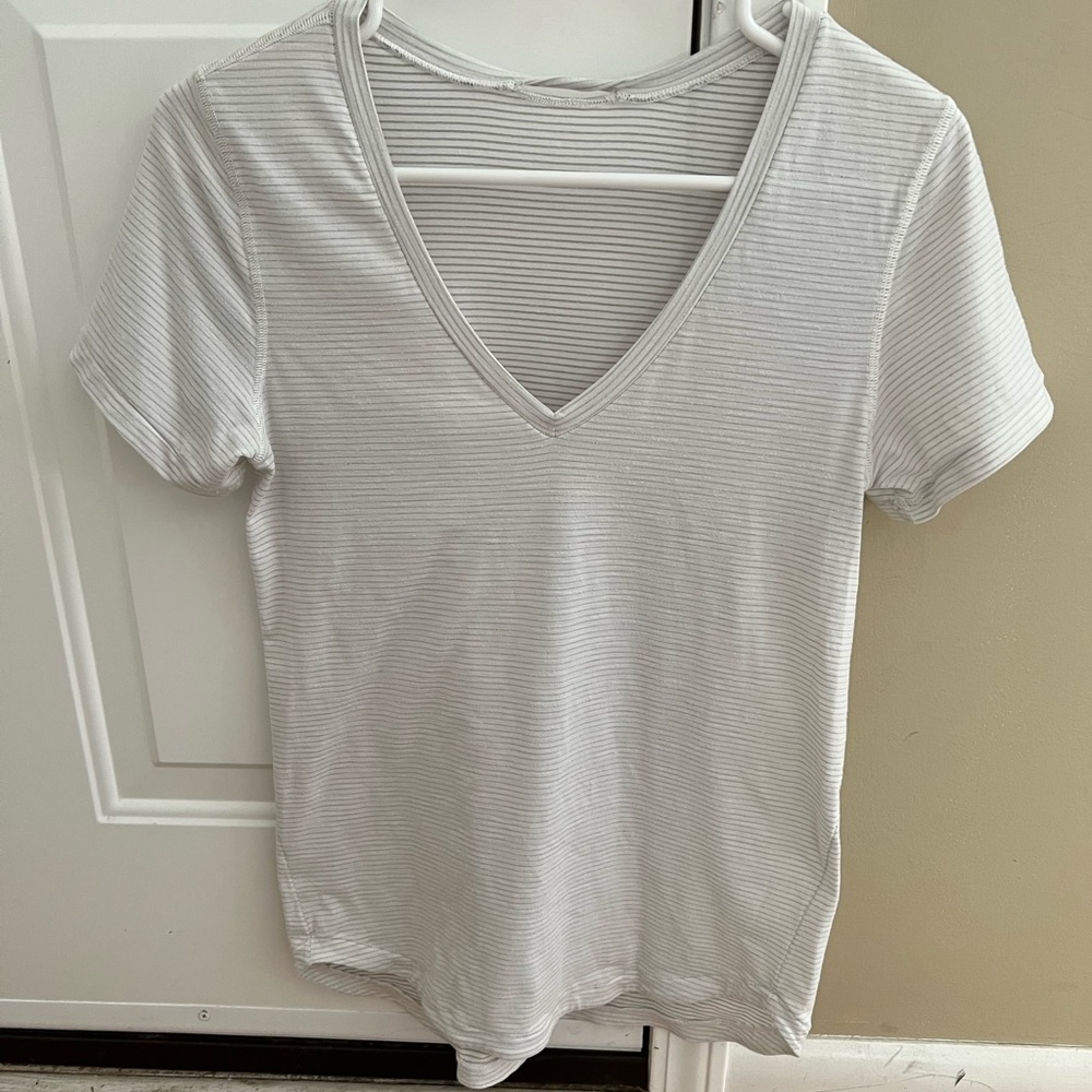 Lululemon lightweight t-shirt